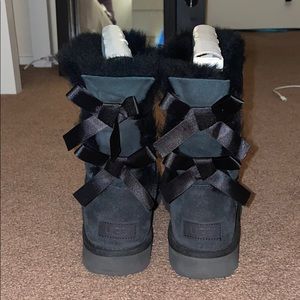 Black Uggs